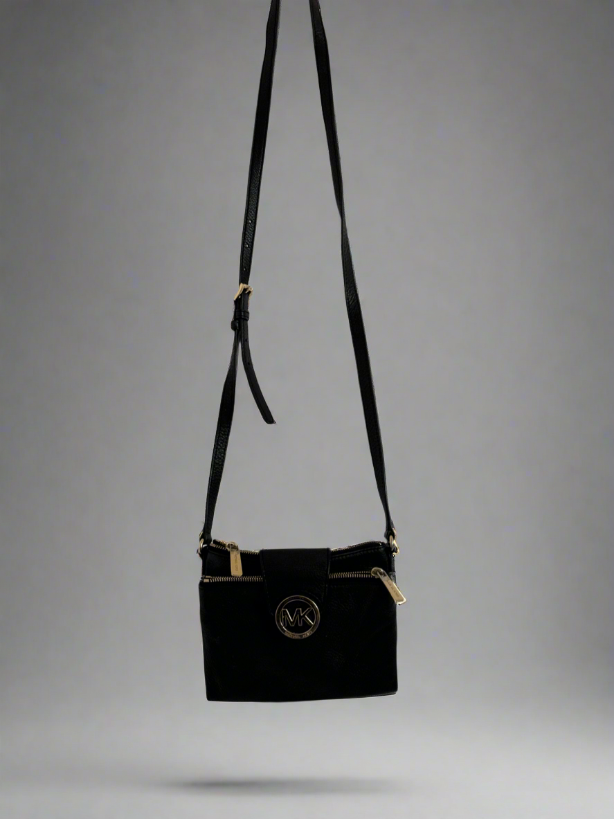 Michael Kors little shoulder bag-wallet