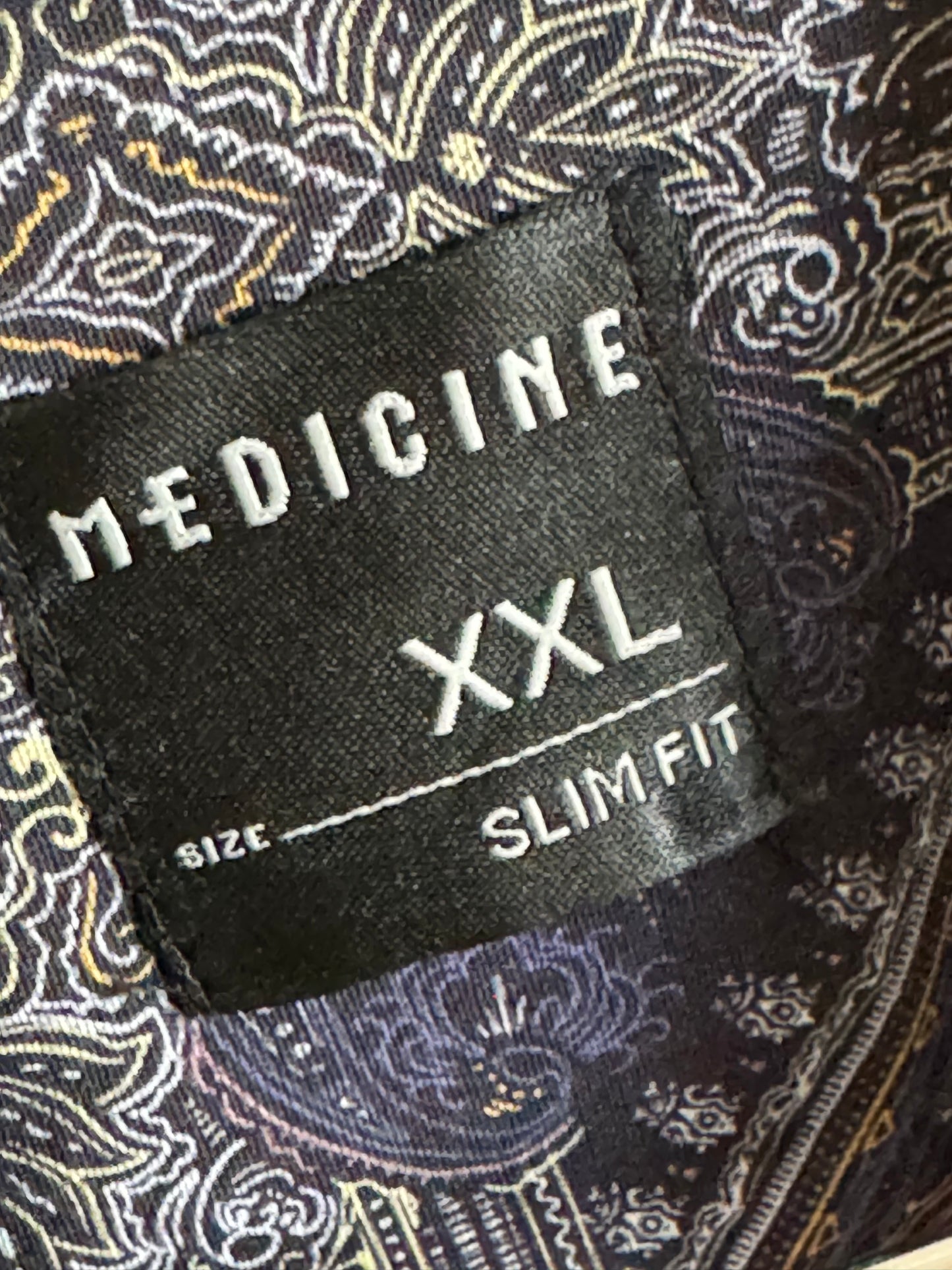 “Medicine” Shirt XL Slim Fit