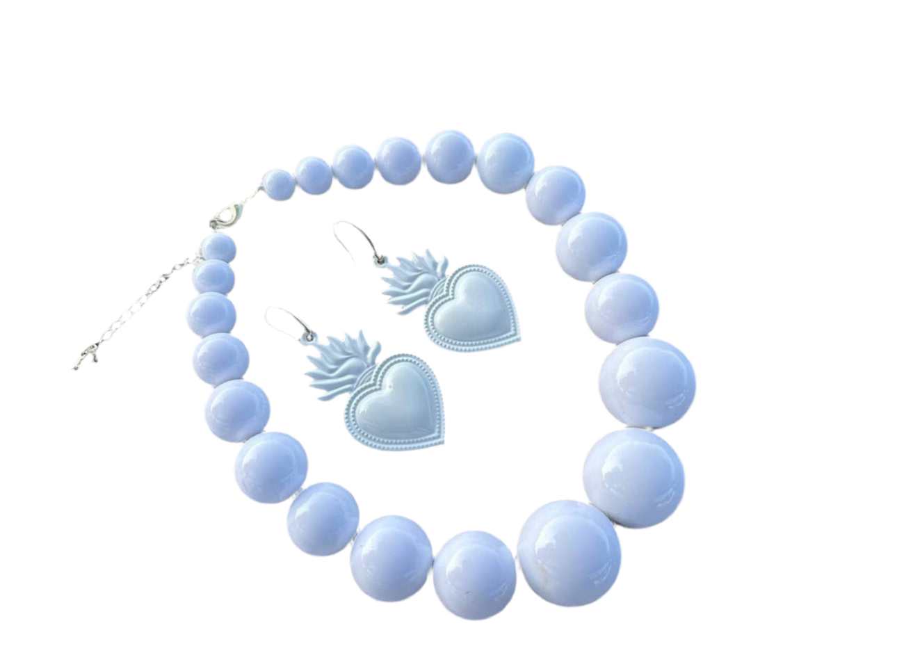 White Sacred Heart earrings and big bead necklace set. Chunky bib necklace sacred heart jewelry Italian style.