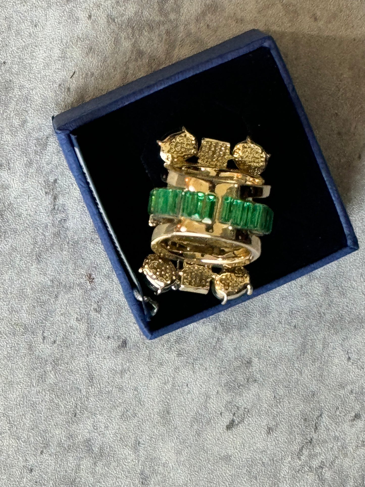 Uterque ring