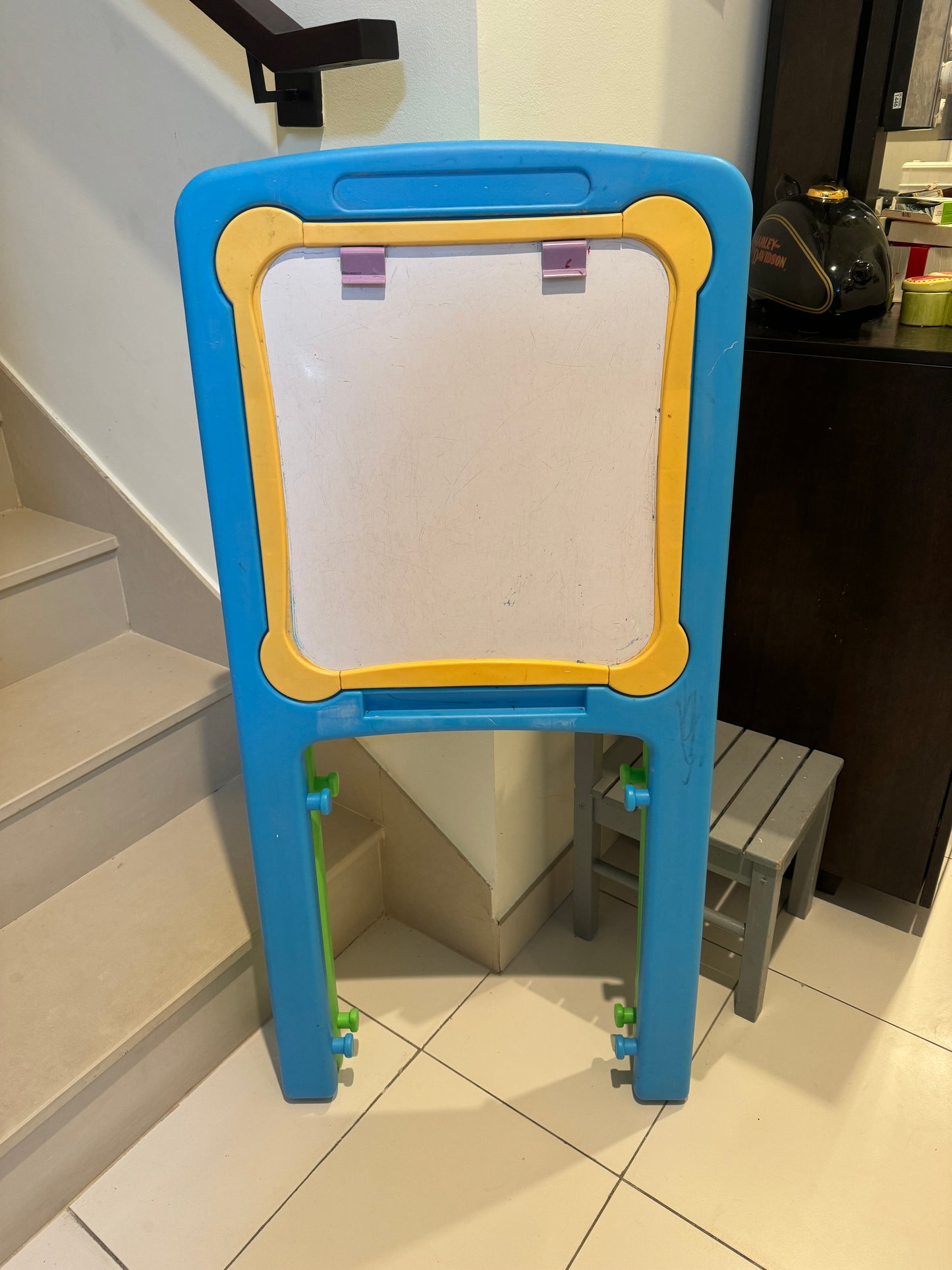 Writing / drawing chalk and magnet board