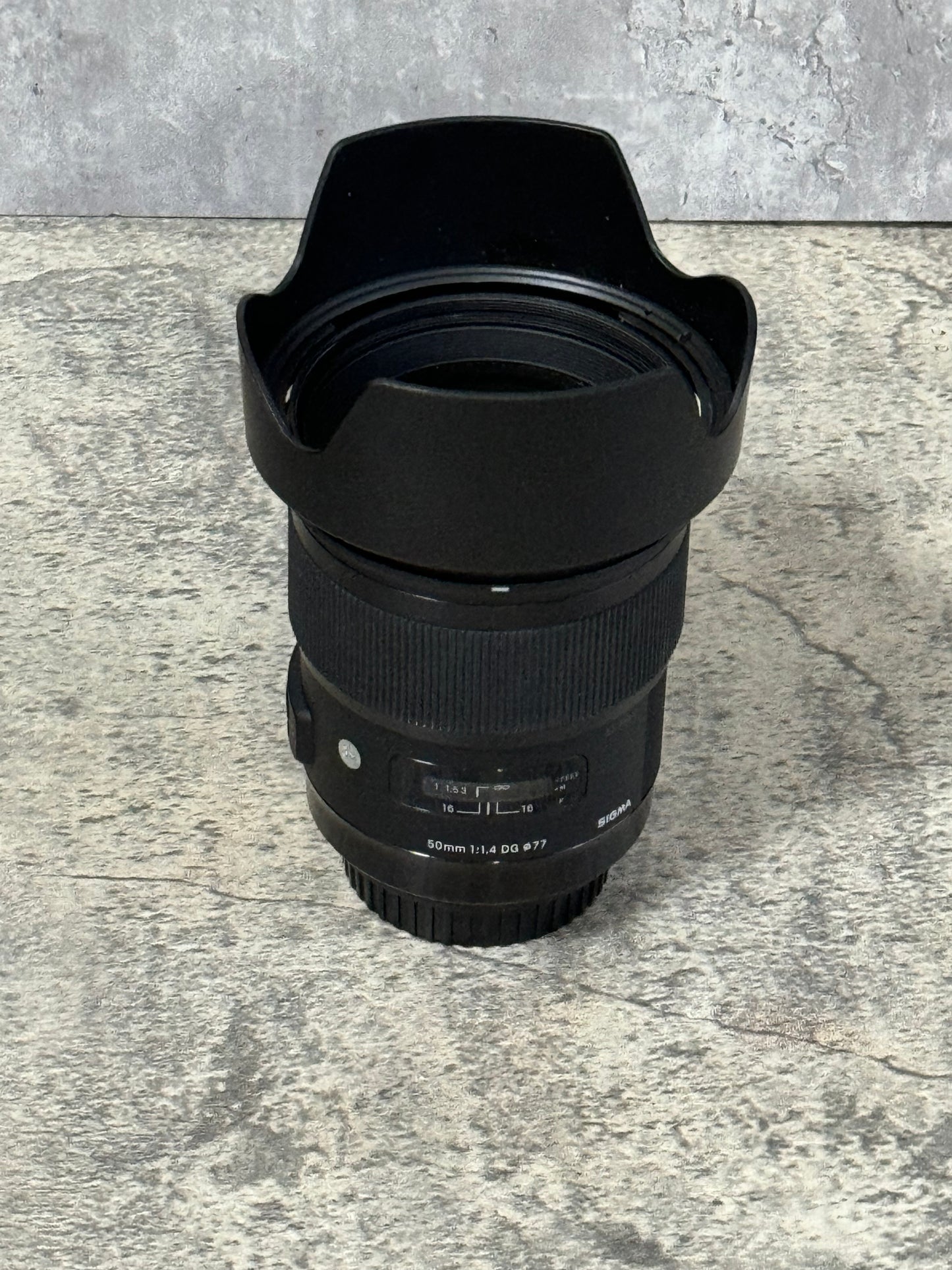 Sigma photo lens 1:1.4