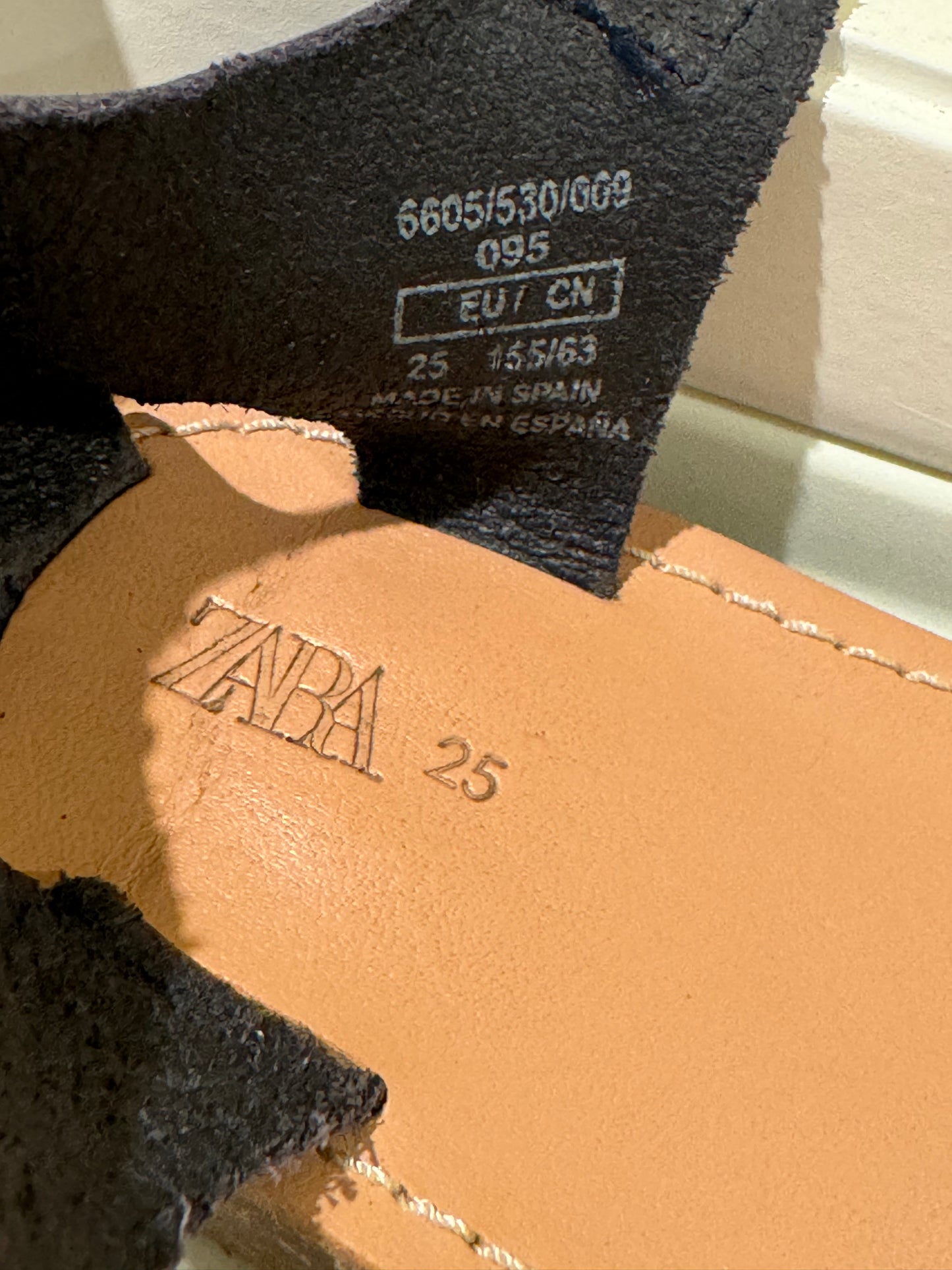 Girls leather shoes, Zara, size 25