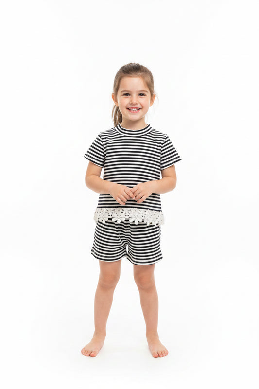 Preloved “Next” Set of shorts and cropped top for a 3 year old girl