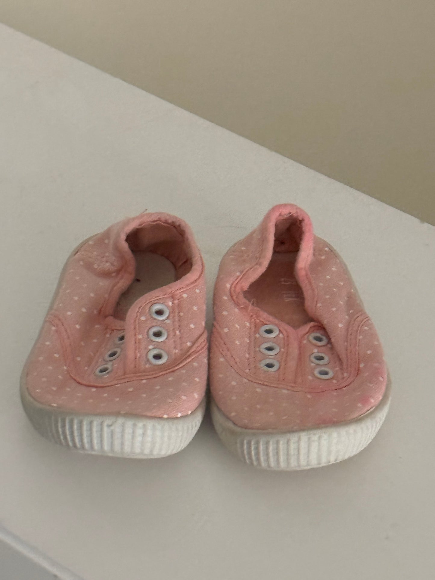 Kids shoes, size 23