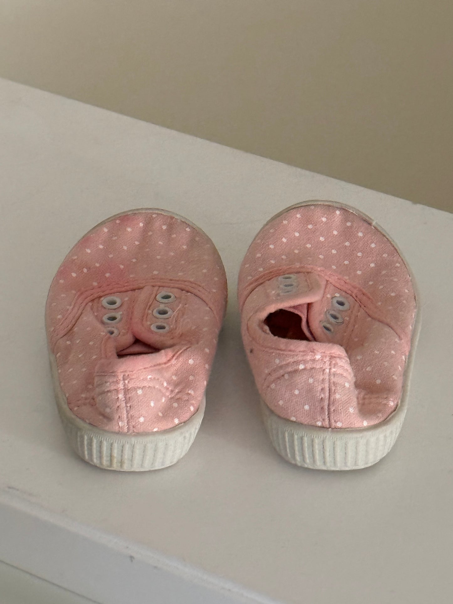 Kids shoes, size 23
