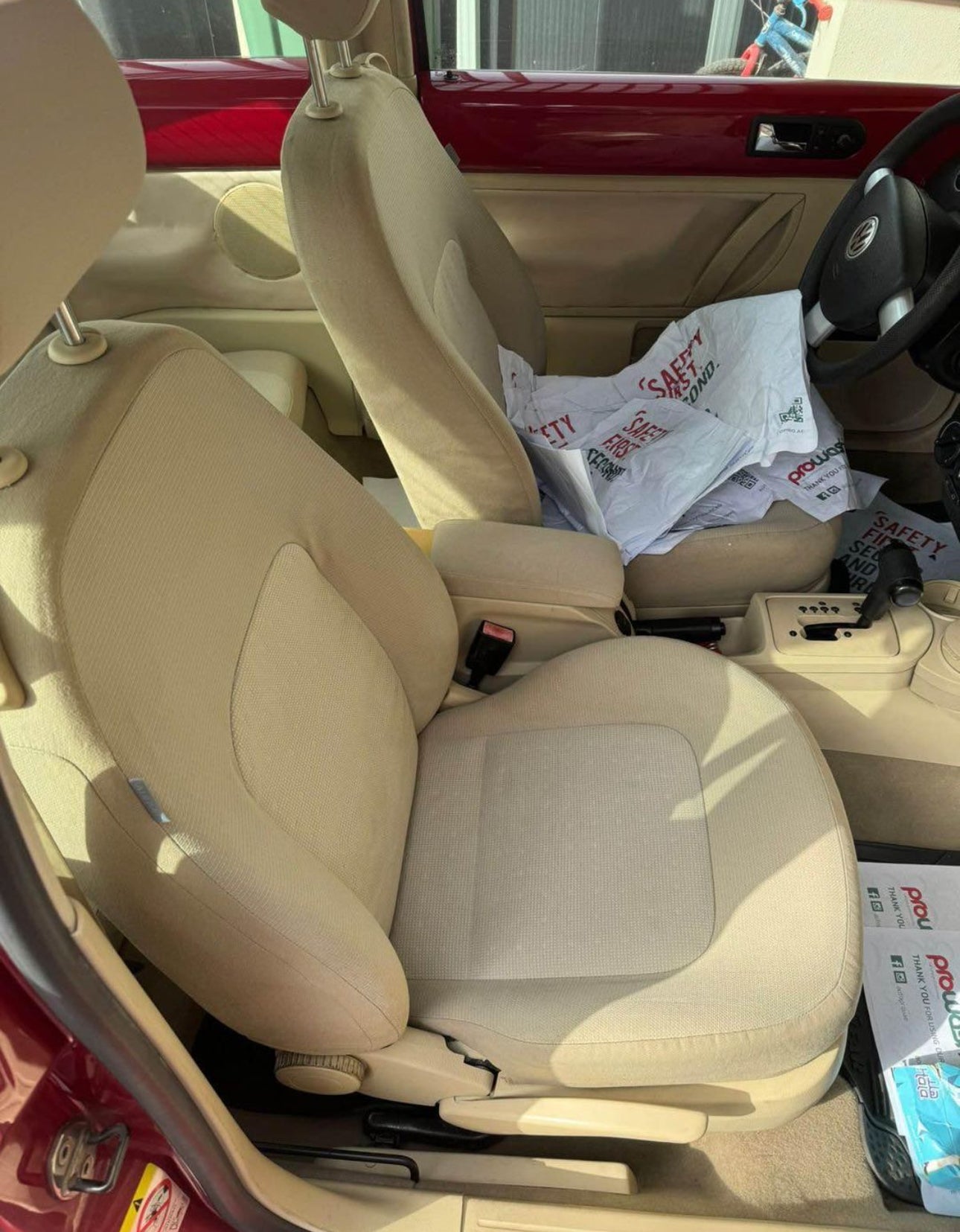 Volkswagen Beetle, 2010 model, red