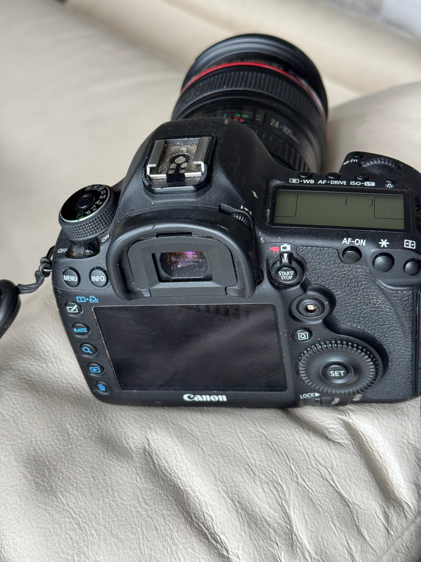 Canon camera 5d mark iii with 24-105 f4 lenses. Full set..
