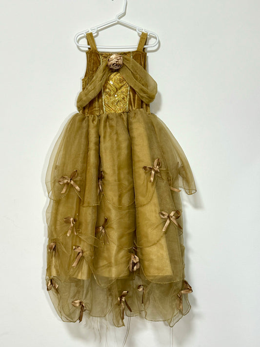 Princess golden dress